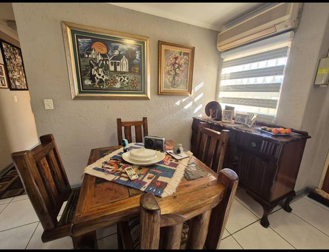 3 BEDROOM HOUSE FOR SALE IN VANDERBIJLPARK SE 3